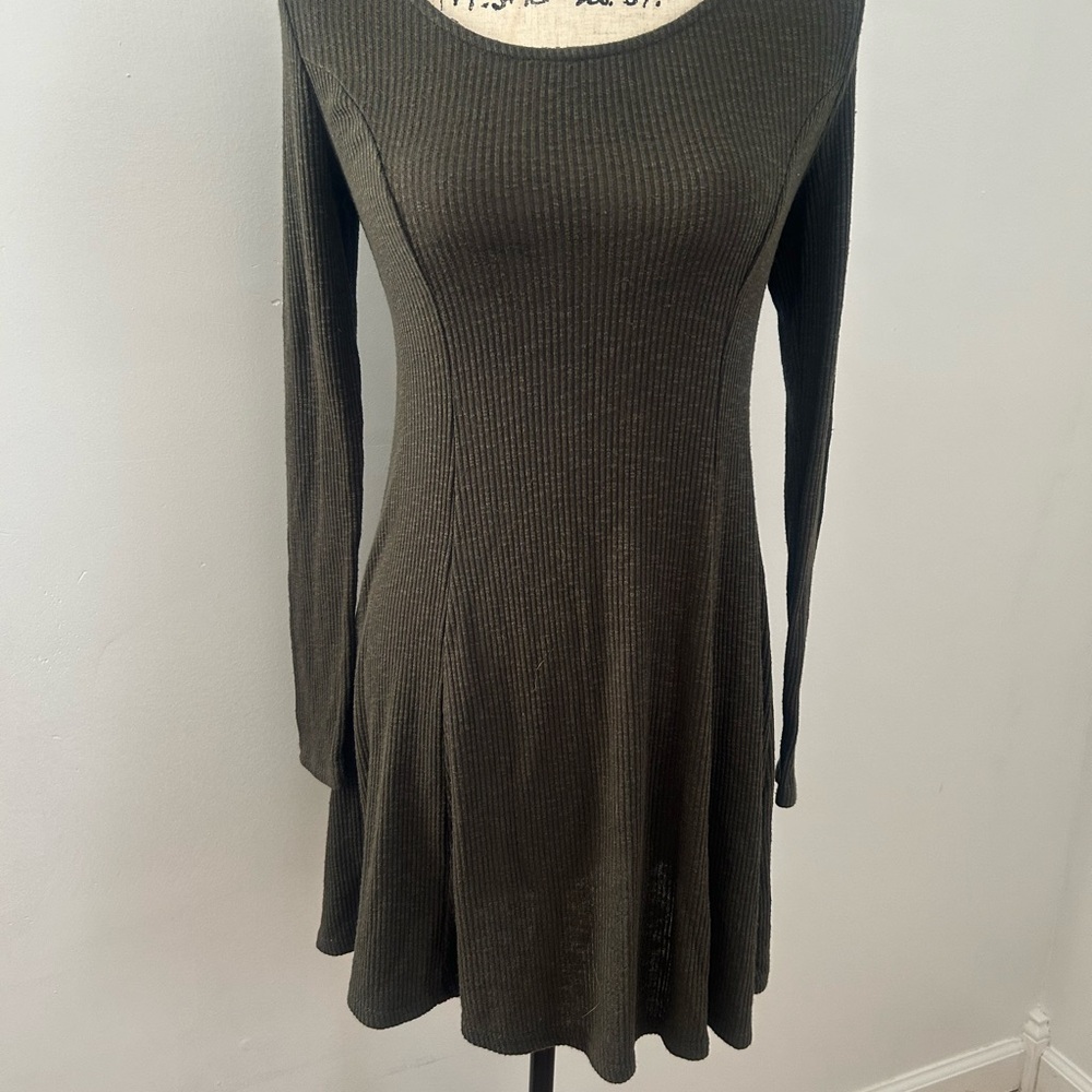 Forever 21 Black A-Line‎ Scoop Neck Dress